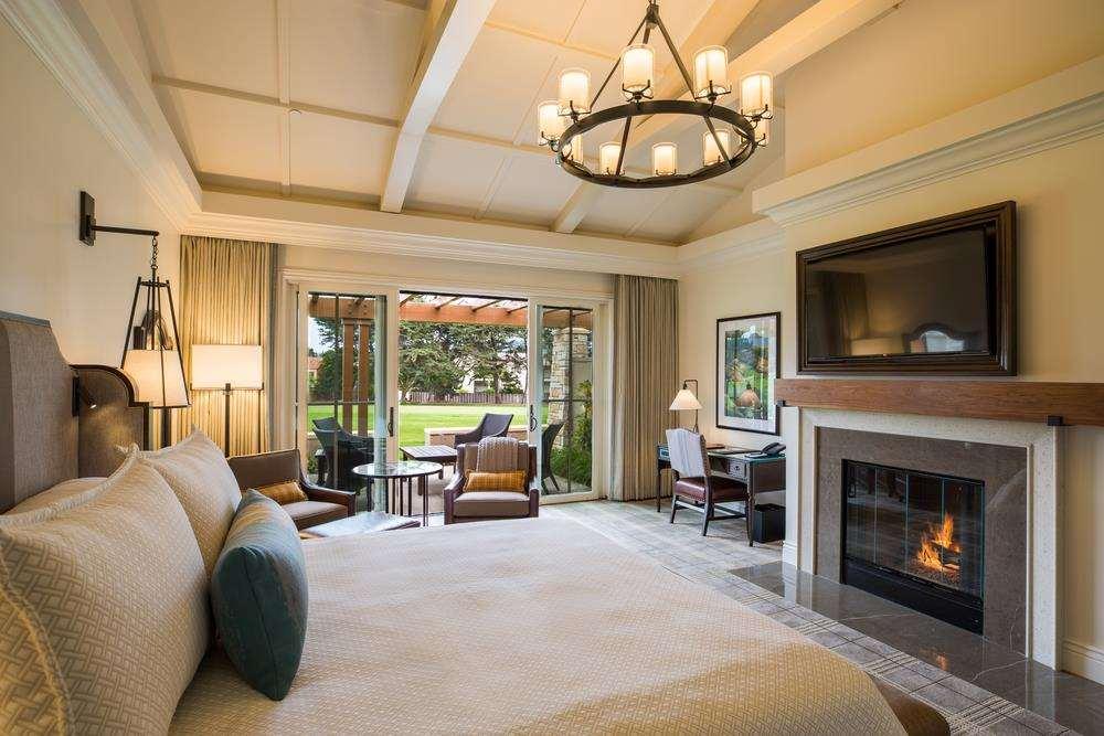 Lodge At Pebble Beach Номер фото